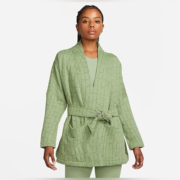 Nike Plus Jacket 💚 - Picture 5 of 12